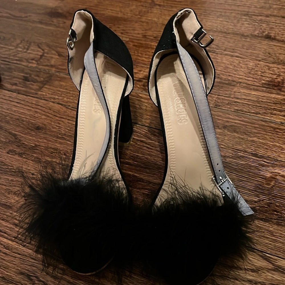 Never been worn black fuzzy block heels size 37